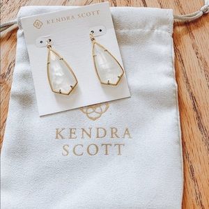 Kendra Scott Carla Drop Earrings White & Gold